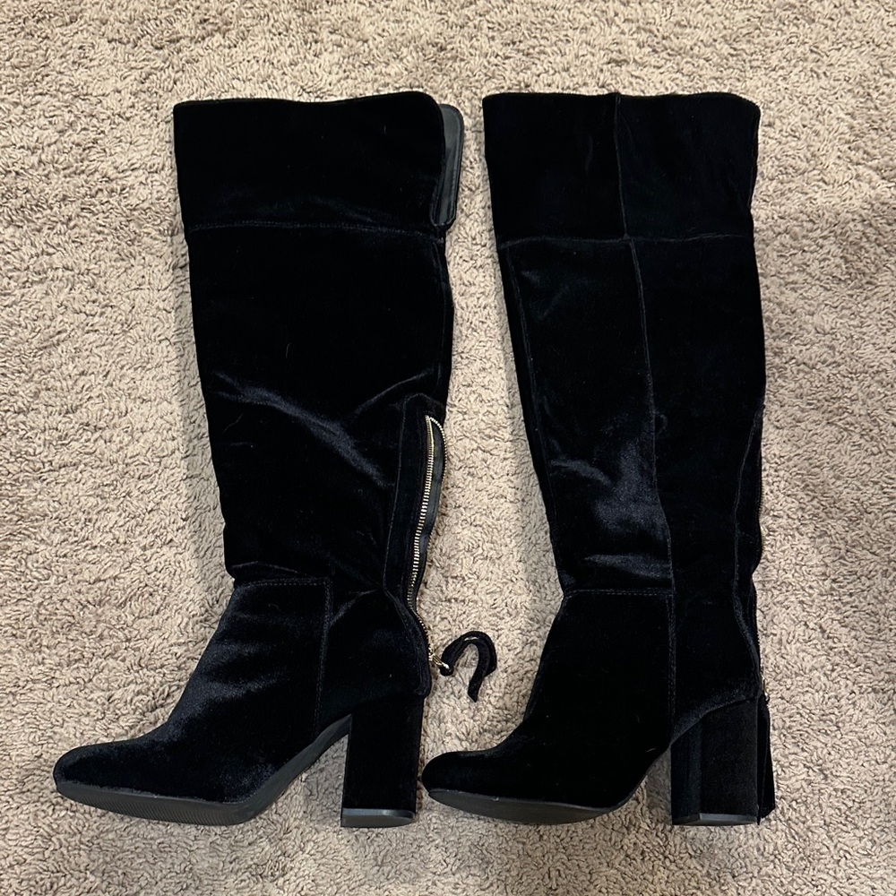 Sz 7.5 Over the knee boots